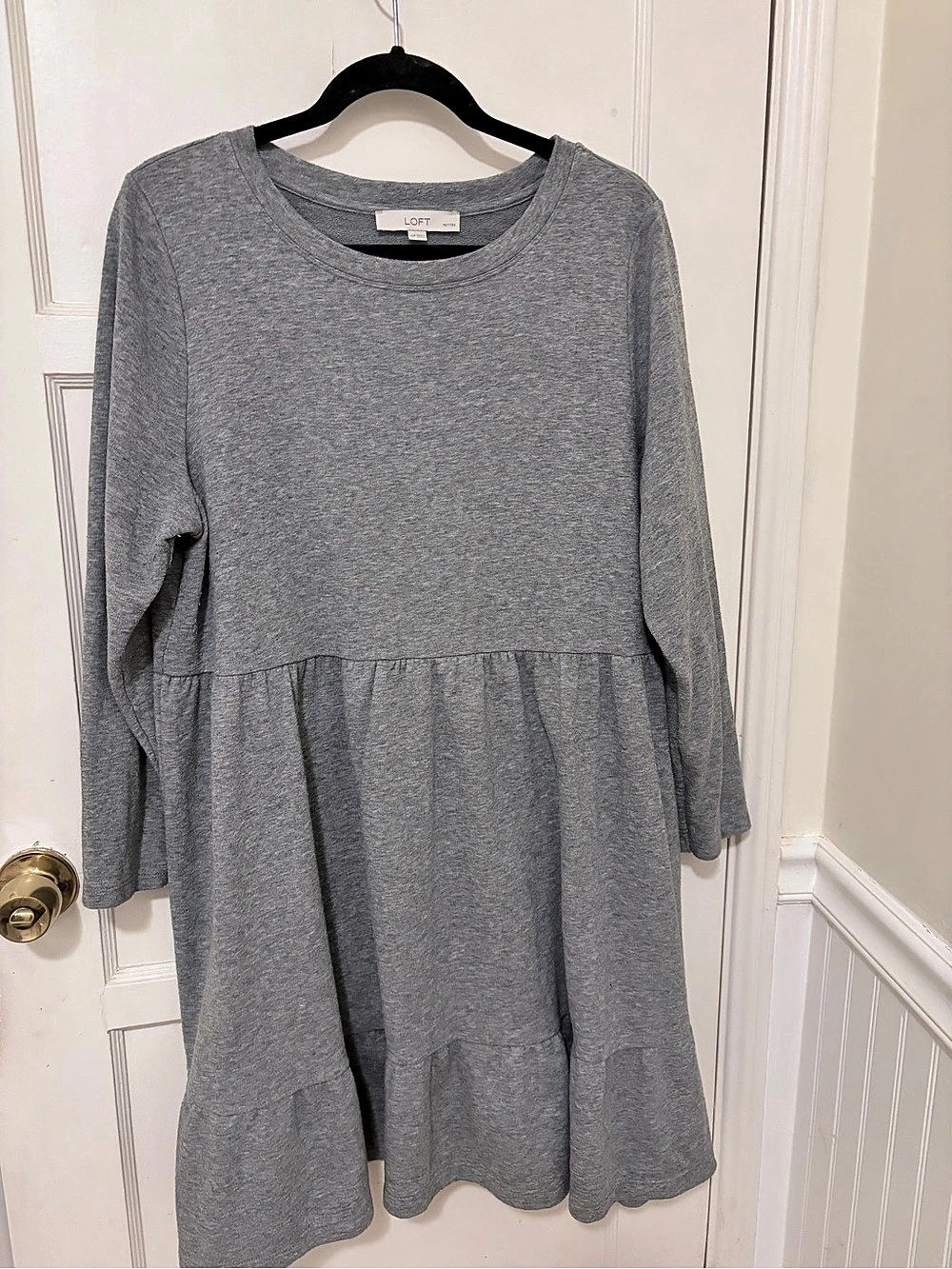 LOFT Gray Long Sleeve Mini Dress Size XL Like New